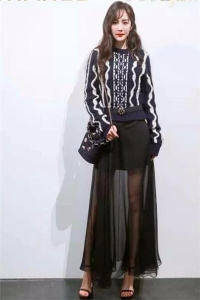 讲真,穿高跟鞋的杨幂PK穿平底鞋的杨幂,你站哪一边?