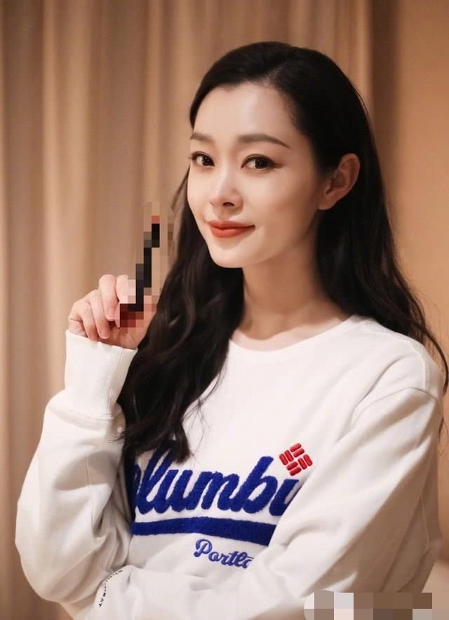 亲自■本人亲自回应辟谣，已自我隔离23天，网爆宋轶不配合工作人员检查