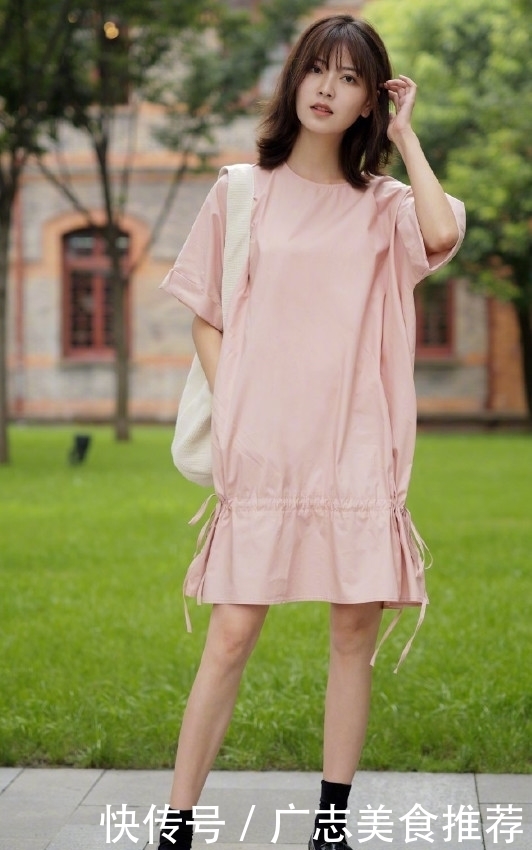 睡裙|小姐姐是有多懒?直接穿着“睡裙”就出门,好歹也换件衣服吧!
