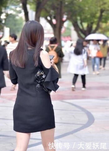 「入秋」街拍美图,入秋这样穿如何?一见倾心表情多