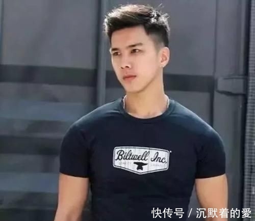 清爽:男人的发型就要清爽干练帅气发型,让你更有男人味!