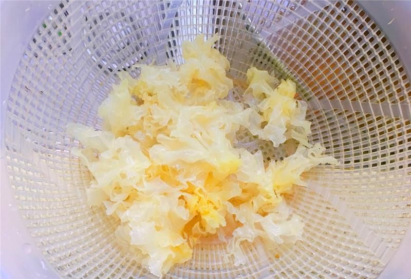  『冬天』冬天天冷，用它代替豆浆牛奶，皮肤水润脸色好，一周喝2次不嫌多