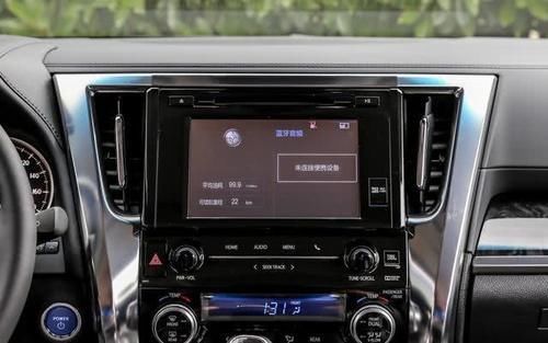 「宫殿」你想要的“面包车”基本都在这,其中1款配冰箱彩电,像移动宫殿