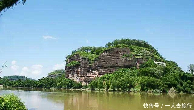 陈越王千年不散宴席,广西博白亘古宴石山