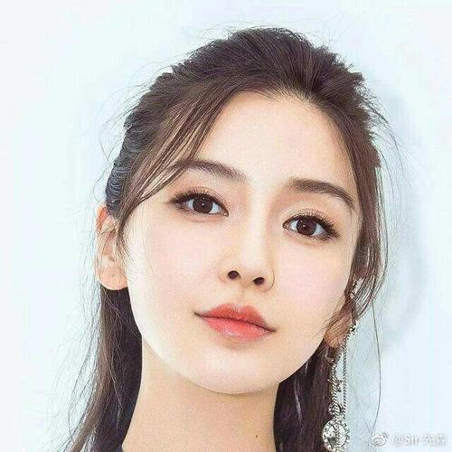 刘海这个发型最斩男，一招瘦脸必杀技大家学会了吗？