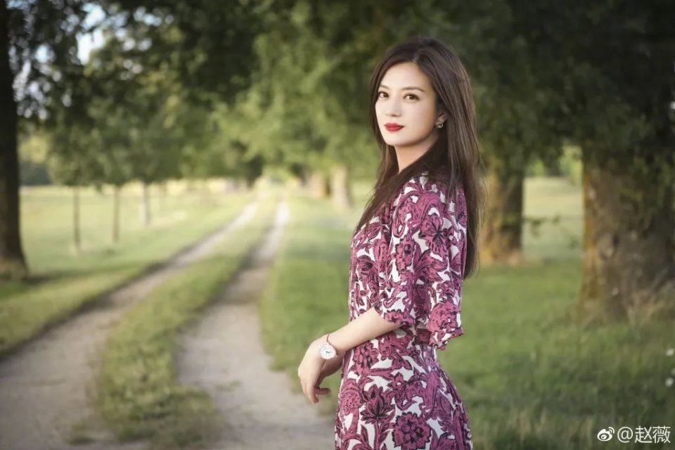 《中餐厅》第二季官宣照，舒淇赵薇的这条裙子才过夏天的正确方式