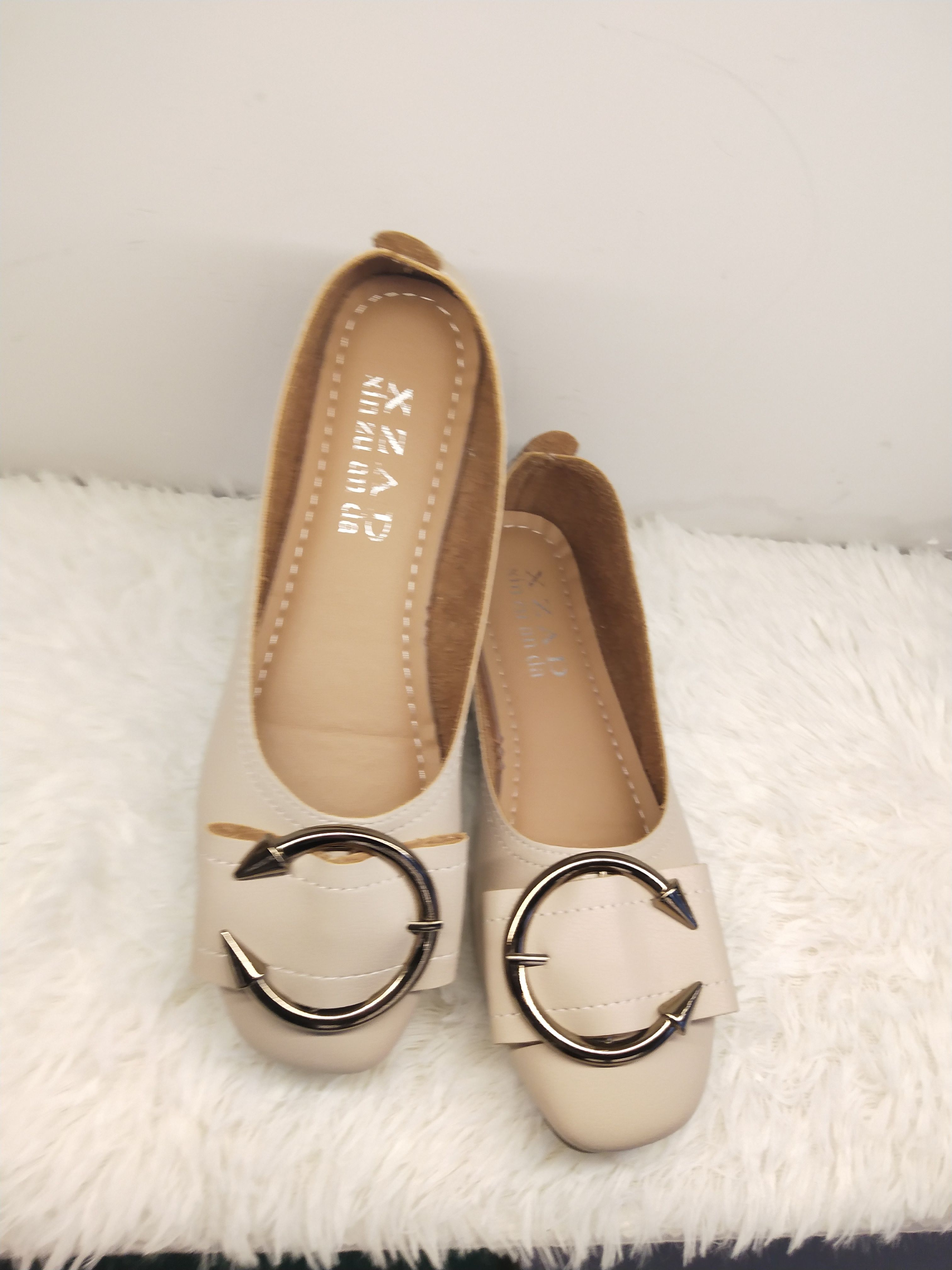 女神的鞋柜,没有几双尖头高跟鞋,你也敢自称女神?