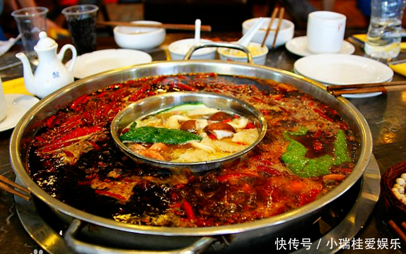 重庆又在施工一条千亿高铁，818km连接万州，提升沿线客流运输