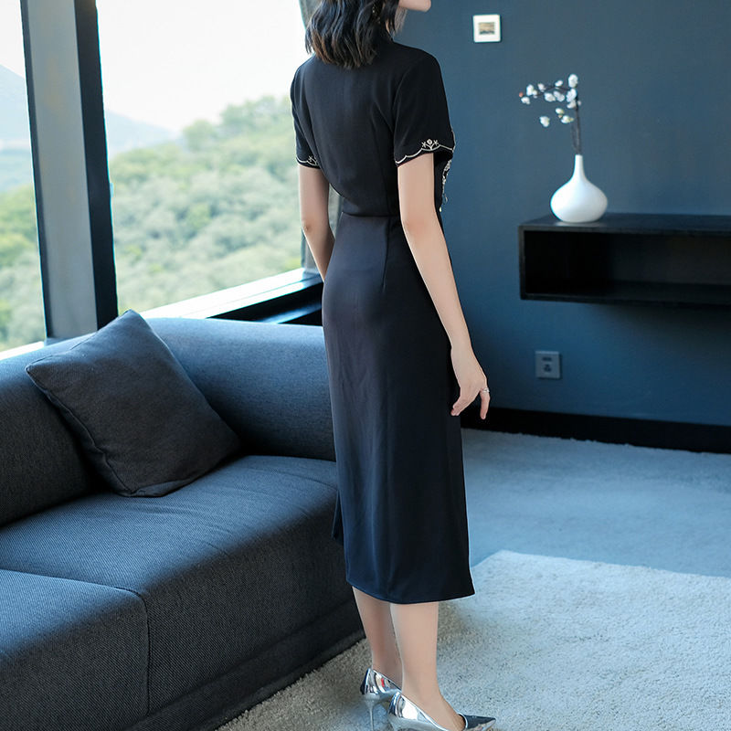 被同事身上“欧货裙”美到了，太迷人了，刷爆卡也要买5件