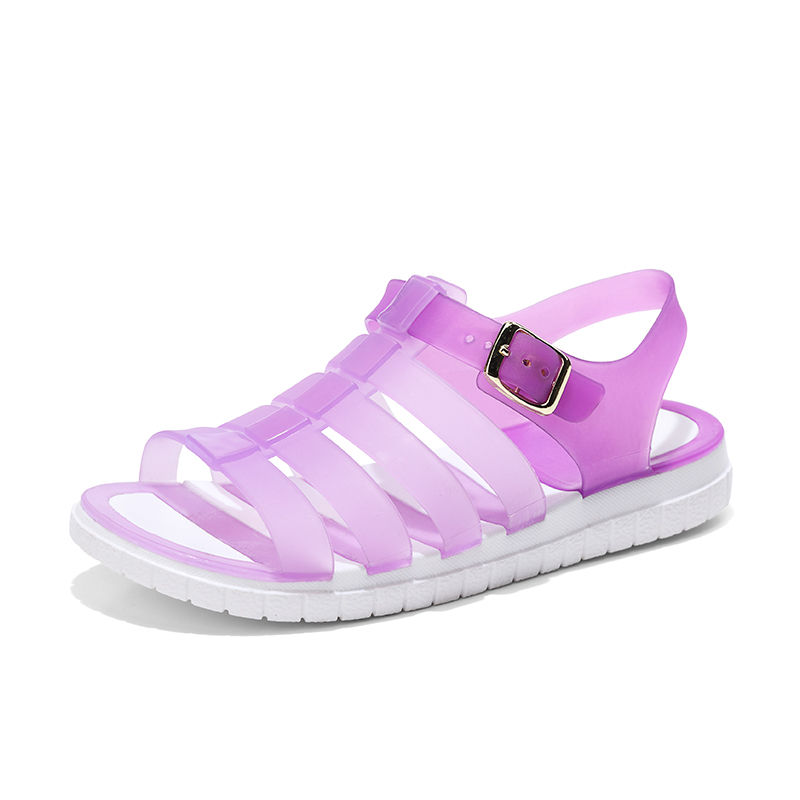 还穿什么高跟鞋!当夏主流“软飘鞋”，舒适透气不累脚，嫩且年轻