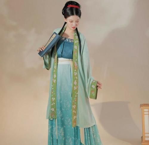  『款褙子』汉服科普：宋制褙子如何搭配春夏装，与明制披风有何不同？