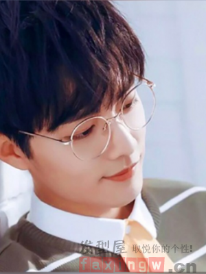 适合大一男生的发型 帅气发型开启人生新篇章