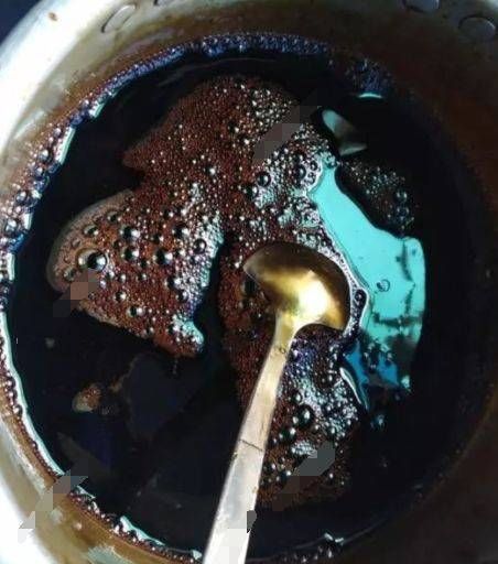  [见下面照片]红糖做饵料够你玩几年，大鲫大鲤鱼全都被吸引！