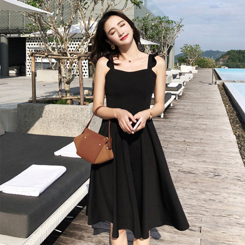 第一次见这么时尚的连衣裙，老婆买了好几件，高兴坏了