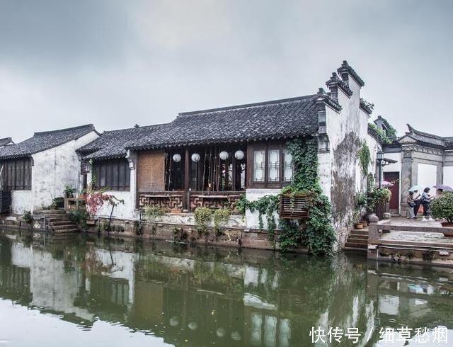 我国最“奇葩”古镇,工作人员到点就走,游客买票找不到人