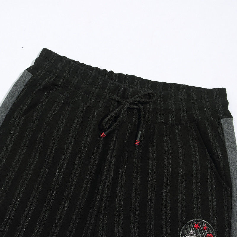 厉害了我的妈妈，秋天这样穿出门，瞧着比大姑娘还嫩美的多