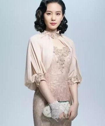 Angelababy穿旗袍，刘诗诗穿旗袍 网友：差距一目了然