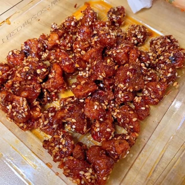  【来自】长春摩天活力城竟藏着来自成都的地道麻辣小吃，只一口就征服味蕾