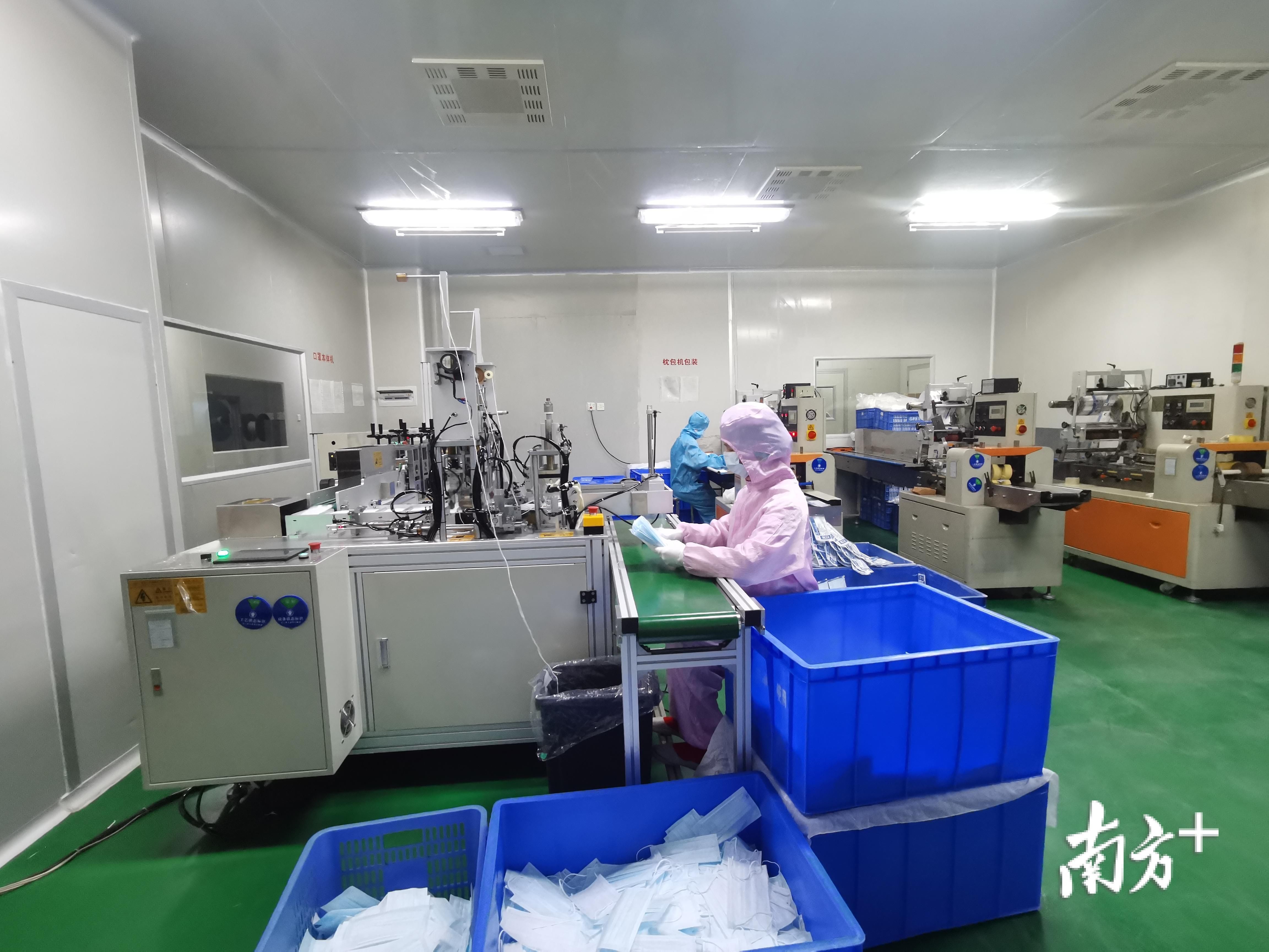  「口罩生产」探访广州口罩车间：工人无休上阵，周六日不停产