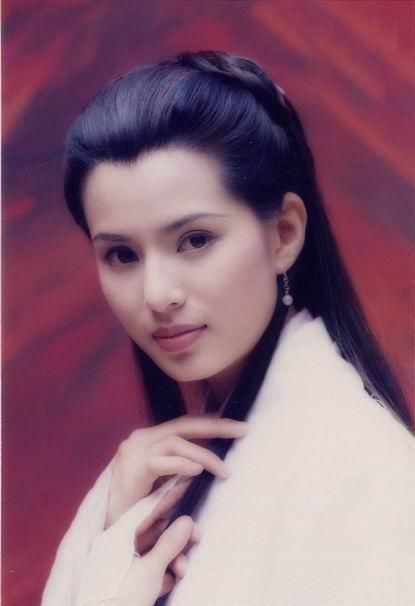 论古装发型，热巴美，杨幂仙，只有她简单束发成为无法超越的经典