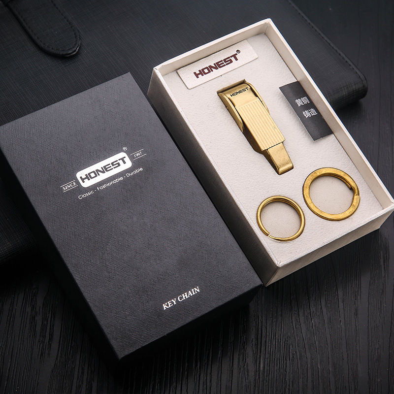 快扔了你的钥匙扣吧，看看下图这些款，这才叫“好马配好鞍”