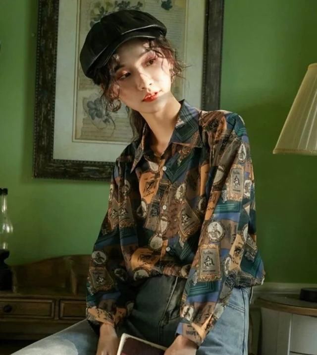 『女性』不同年龄的女性怎么搭配花衬衫?这样穿潮酷减龄,质感优雅全都行