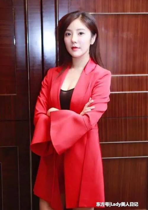 曾经的她是南方最美女神,之后胖成球,如今再瘦成美人,更喜欢她