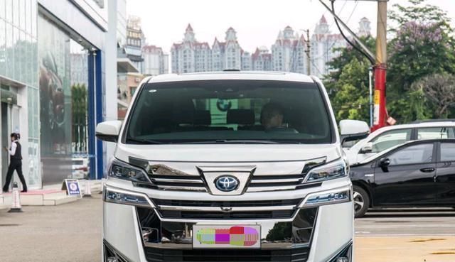  『豪车』低调奢华大七座豪车，2.3吨油耗7.1L，双侧电滑门，全系四驱