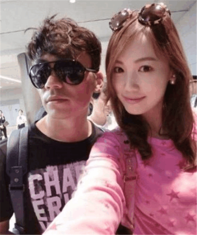 卓伟再爆料, “国民女神”不好照片流出, 网友: 毁三观