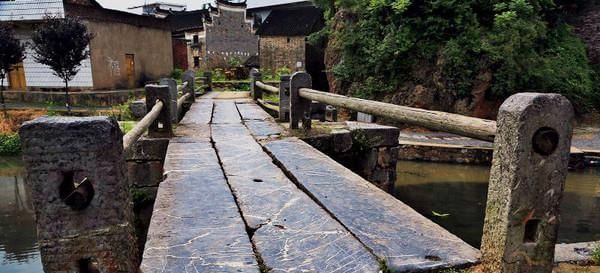 湖南板梁村第一村的美称，已经有600多年，依然山清水秀