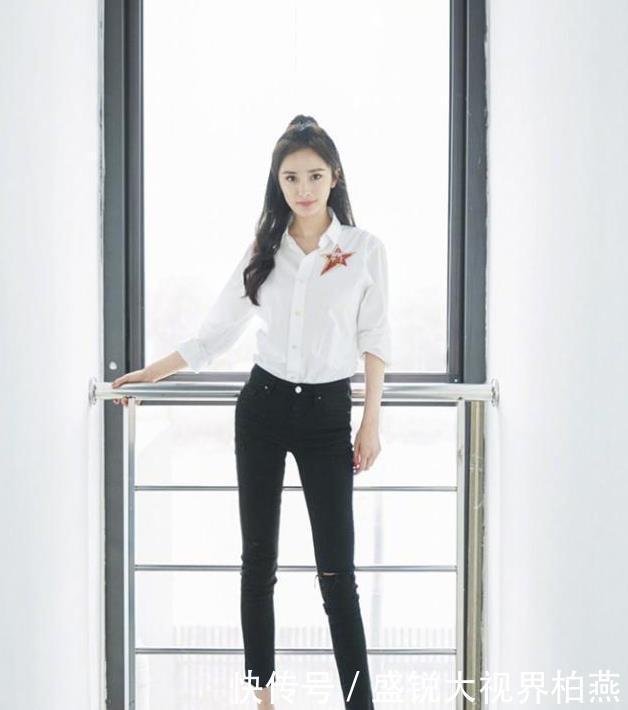 『辣妈』杨幂的好身材,凹凸有致,性感撩人,时尚辣妈却如同元气少女