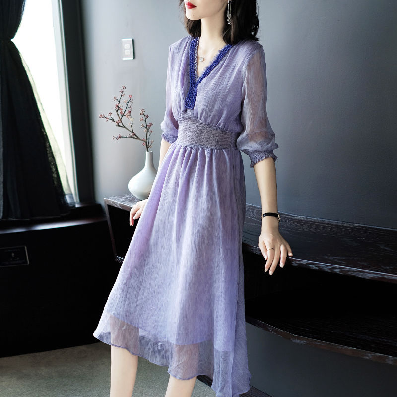 新发现一种裙:“欧货裙”,比旗袍高雅,比真丝高贵,时髦超嫩美