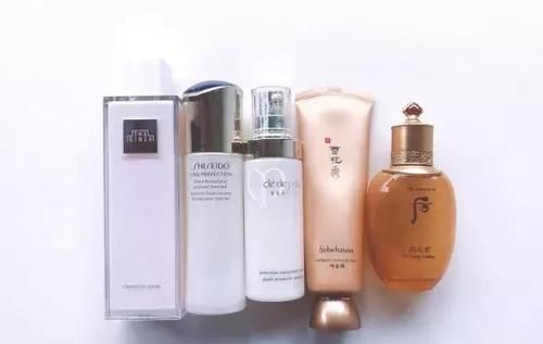  [乳液]离职柜姐透露：摒弃网红“废物”化妆品，别再花冤枉钱了