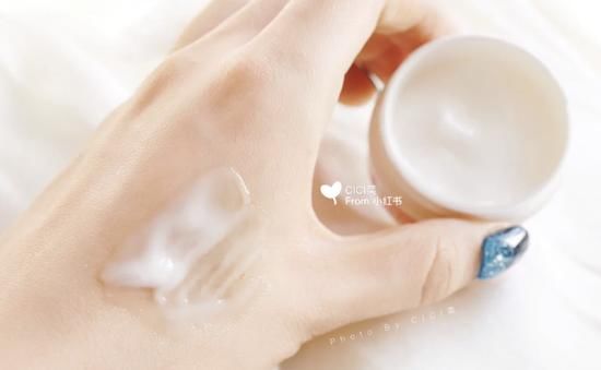  #图源小红书#身体磨皮大法 这样的肌肤谁不想摸？