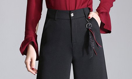 太美了!立秋后裙子别穿了，今秋流行洋气阔腿裤，韵味十足，美爆