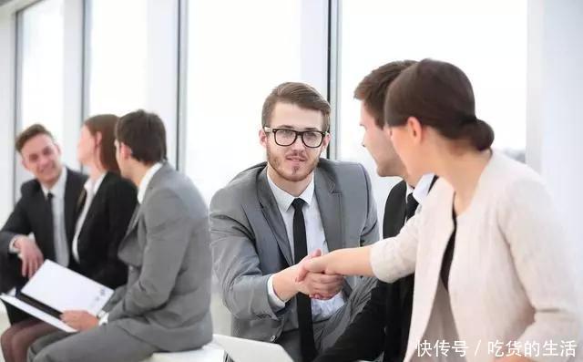 女面试官:世界上谁的肚子最大?小伙机智回复2