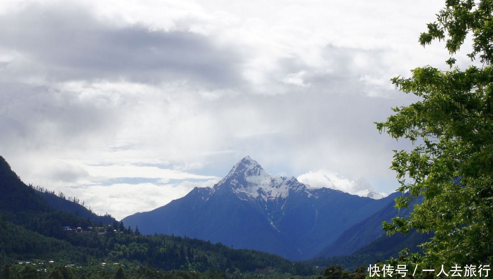 川藏线自驾游住宿攻略:川藏线上这些美食一定不要错过!