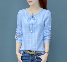 偷偷告诉你，今秋流行“小衫+小脚裤”，瞧这8款，确实时髦洋气