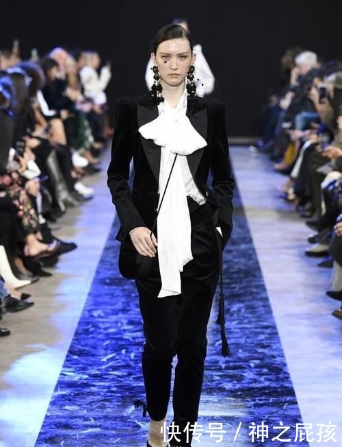 【蝴蝶结】Elie Saab 2020年秋冬系列 清新波点时尚穿出最美高级感