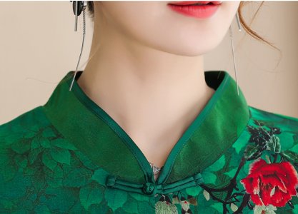 这该良旗袍竟然登上了国外周刊，真给我们中国长脸