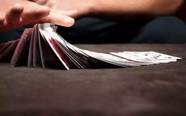 新能源乘用车销量大增 相关产业链公司受益显