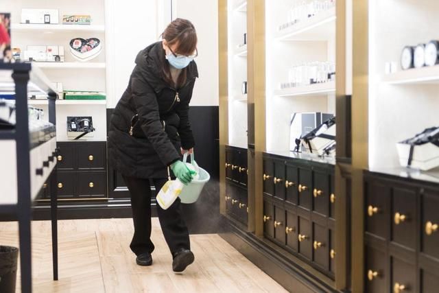  防控：疫情防控｜湖南长沙：商场陆续复工，防疫营业两不误