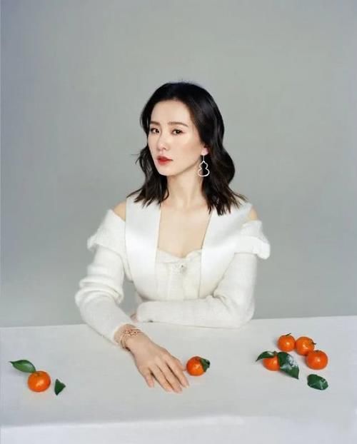  [刘诗诗]“口红叠涂”就该先涂浅色后涂深色？原来这么多年一直做错了