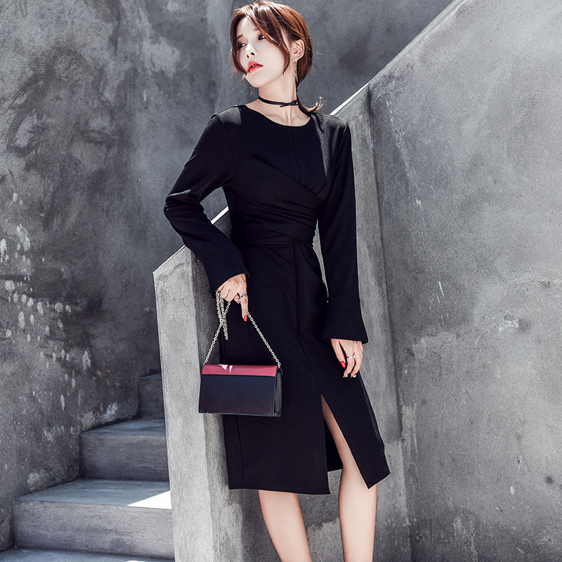 刚上新的“薄款”秋裙，洋气超迷人，特适合28-52岁女人穿