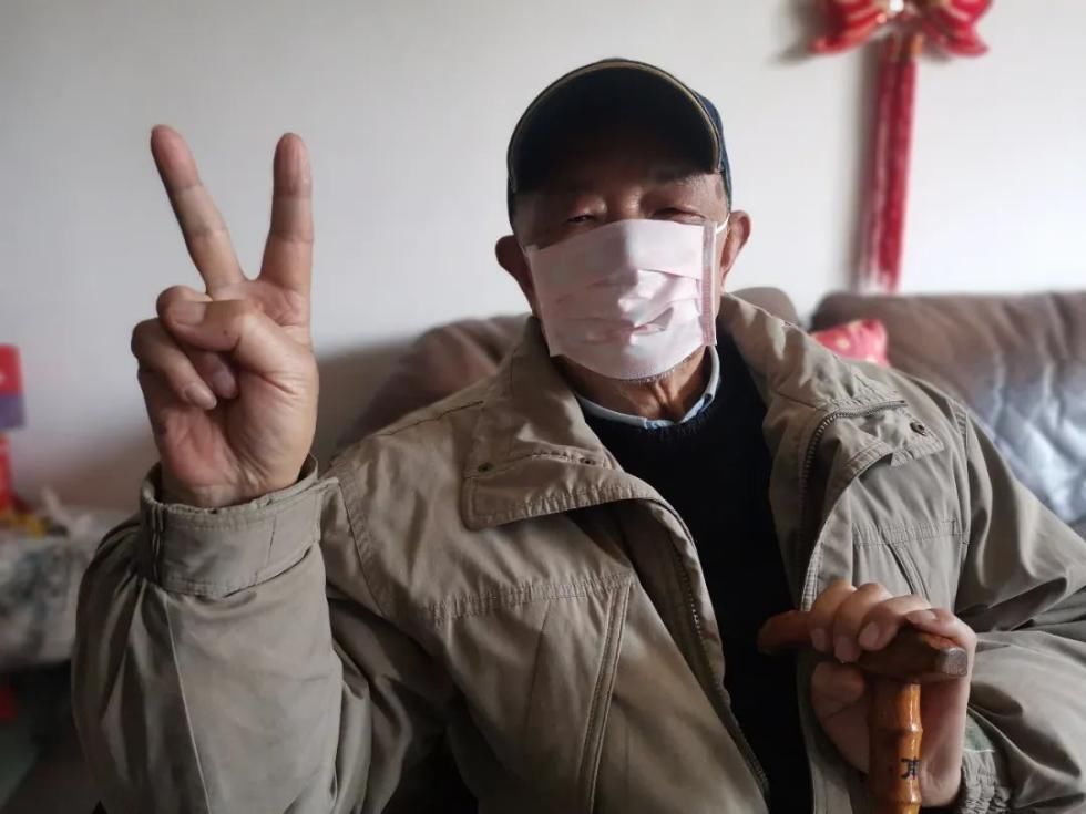  「南湖中央」武汉无疫情小区居民可以下楼了！记者现场探访