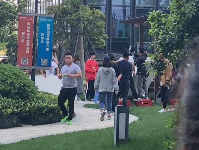 黄子韬白敬亭同为26岁，气质天差地别？网友：韩国进口就是不一样