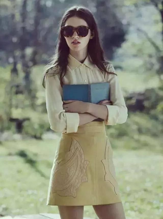  『女人』真正会穿衣的女人，都知这四大显高瘦的穿衣套路！