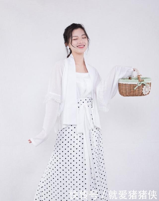 『居家』盘点全网最美居家汉服,款式新颖华丽,简约又温柔