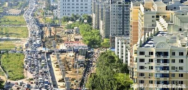  「天通苑」世上最臃肿住宅区，一天流动几十万人，住户回家都要