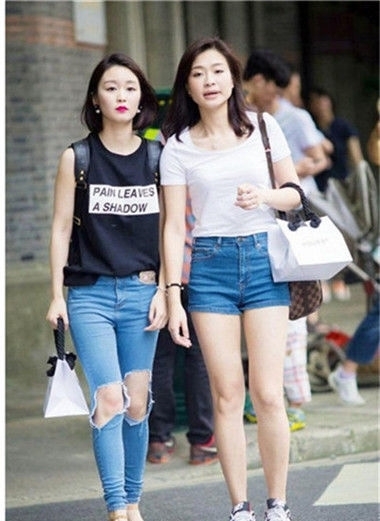 有型:个性时尚的美女街拍:身材高挑有型的美女,让人看了又看